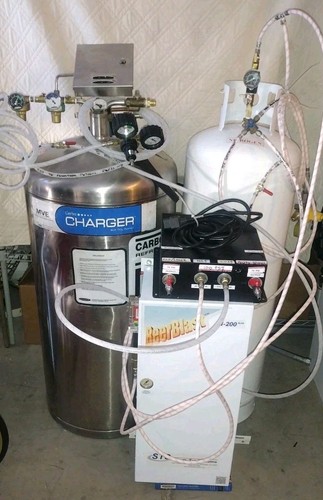Co2 liquid holding - liquid,